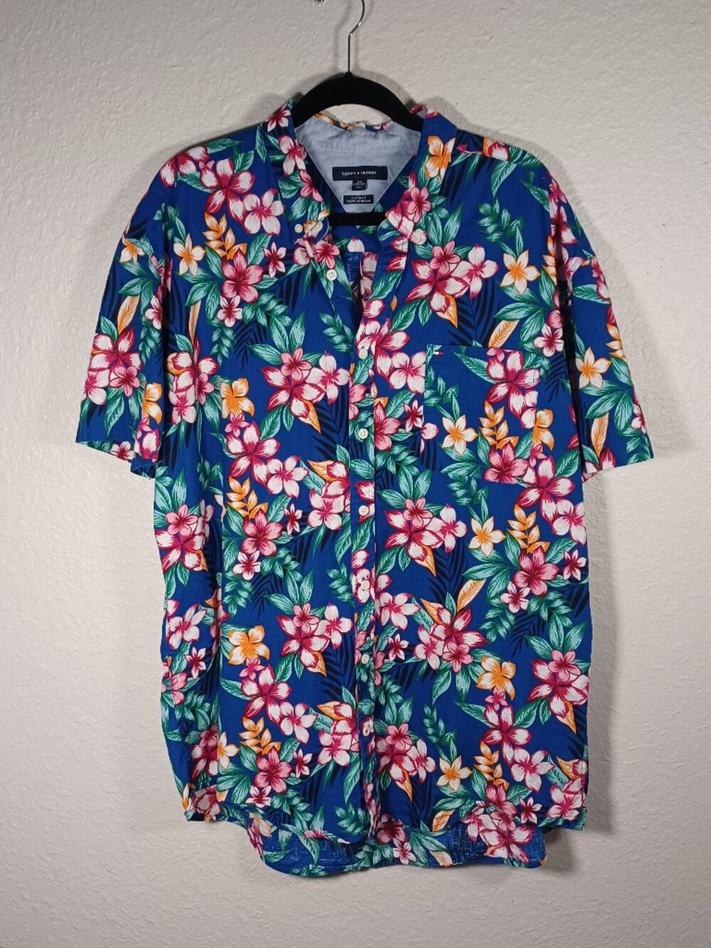 Tommy Hilfiger Mens XXXL Custom Fit Blue Pink Floral Tropical Short Sleeve Shirt